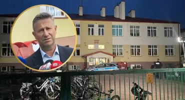 Dyrektor szkoły w Leszczydole-Nowinach przerwał atak 15-latka. „Poprosił mnie o pomoc. Chciał, żebym go przytulił”