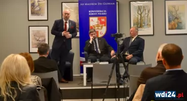 Marcin Rola i Bartosz Kopczyński w Wyszkowie. Spotkanie Konfederacji Korony Polskiej w miejskiej bibliotece