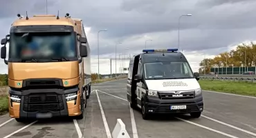 Kontrola na S8 pod Wyszkowem. Turecka ciężarówka na parkingu, 12 tys. zł kaucji