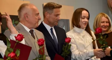 Nagrody dla dyrektorów i awanse nauczycieli. Padły szczególne słowa [foto]